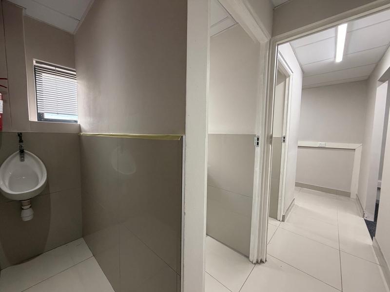To Let Commercial Property for Rent in Mount Pleasant Eastern Cape